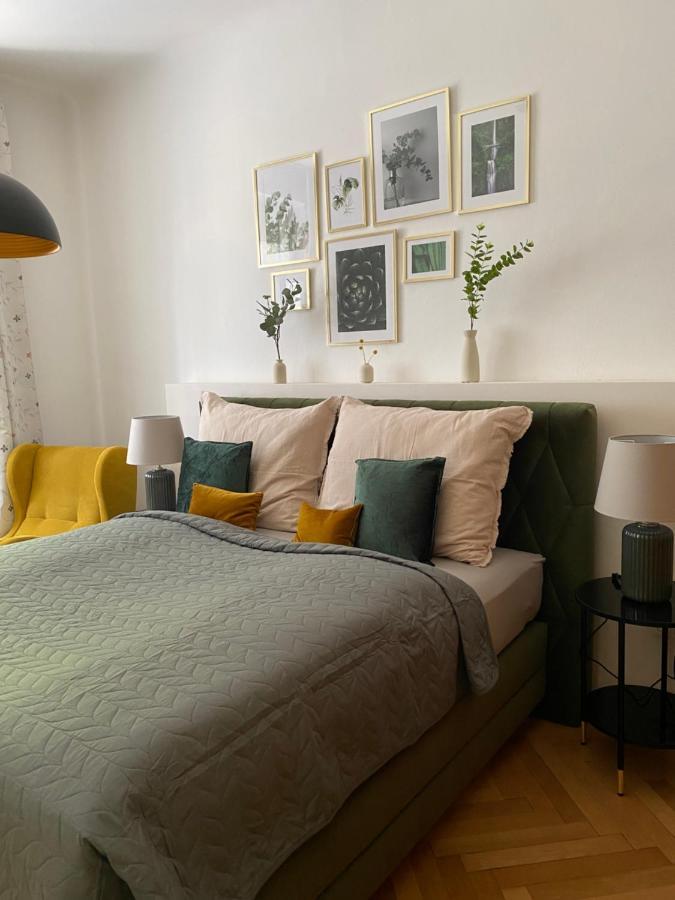 Big Vintage Style Flat Near Schonbrunn Lejlighed Wien Eksteriør billede